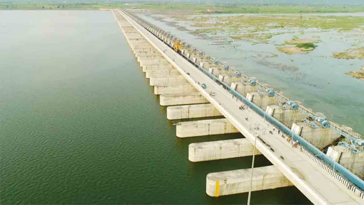 ప్రాణహిత బరాజ్ నిర్మాణం: కేంద్రం నుంచి సీడబ్ల్యూసీకి ఆదేశాలు